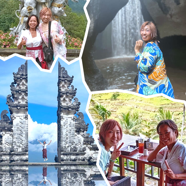 初めての海外旅行がバリ島でバリ姫の女性ガイドと一緒にトゥカチュップンの滝やランプヤン寺院やテガラランなど沢山の観光地に赴き、笑顔でガイドと一緒に楽しんでいる女性1人のお客様